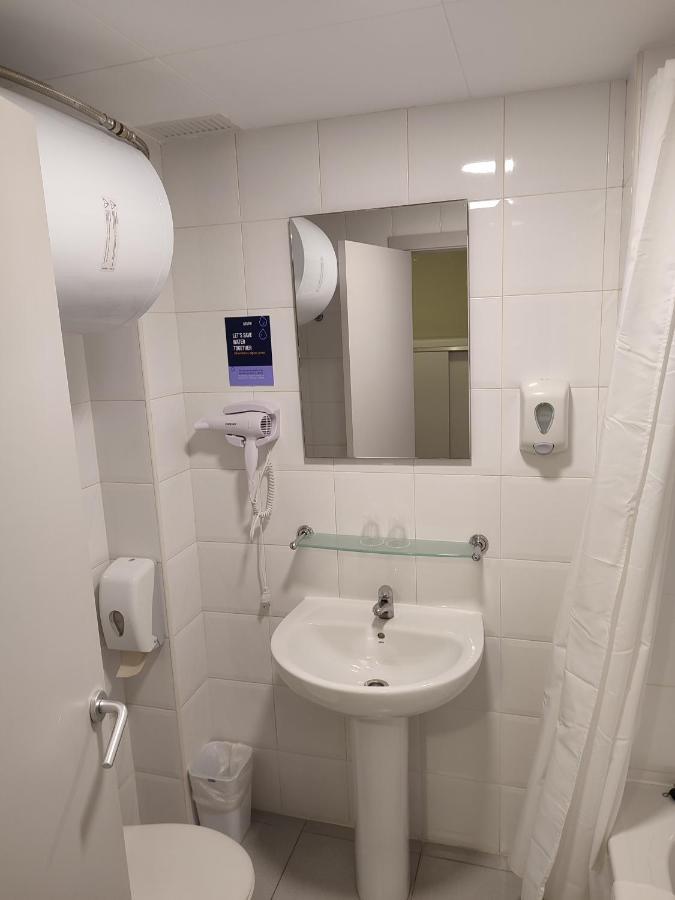 Hotel Blauet By Bossh Hotels El Prat de Llobregat Dış mekan fotoğraf