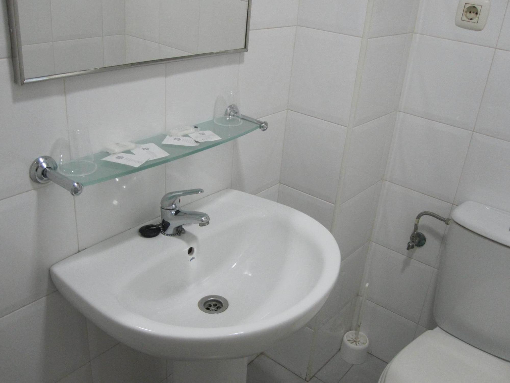 Hotel Blauet By Bossh Hotels El Prat de Llobregat Dış mekan fotoğraf