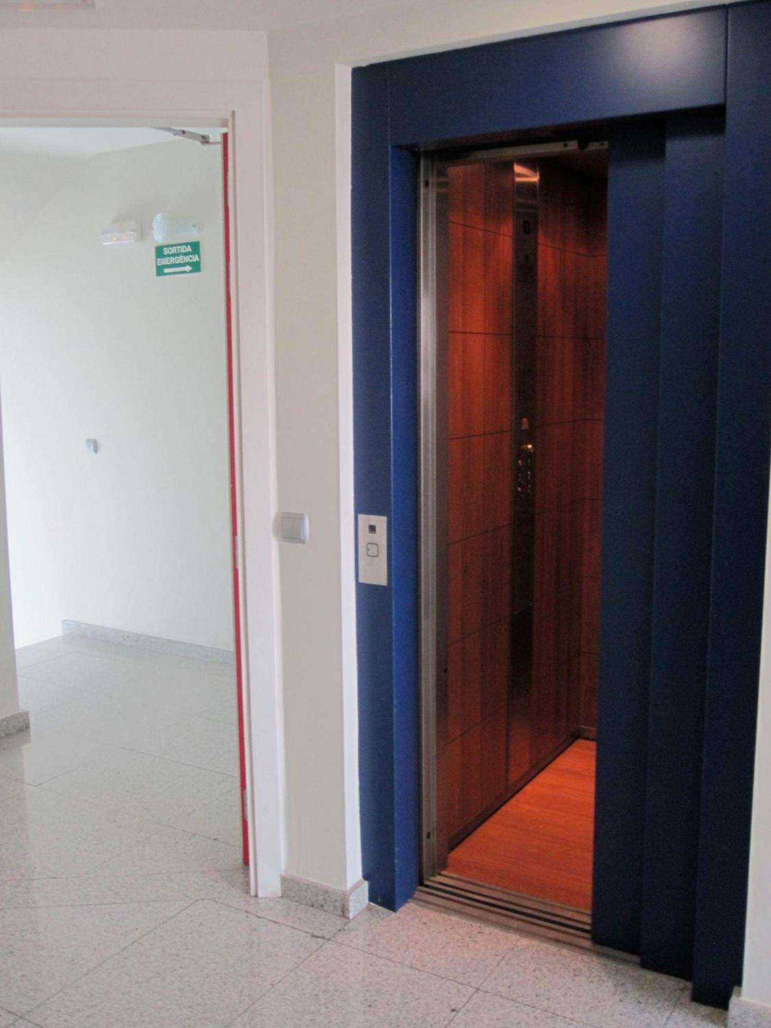 Hotel Blauet By Bossh Hotels El Prat de Llobregat Dış mekan fotoğraf