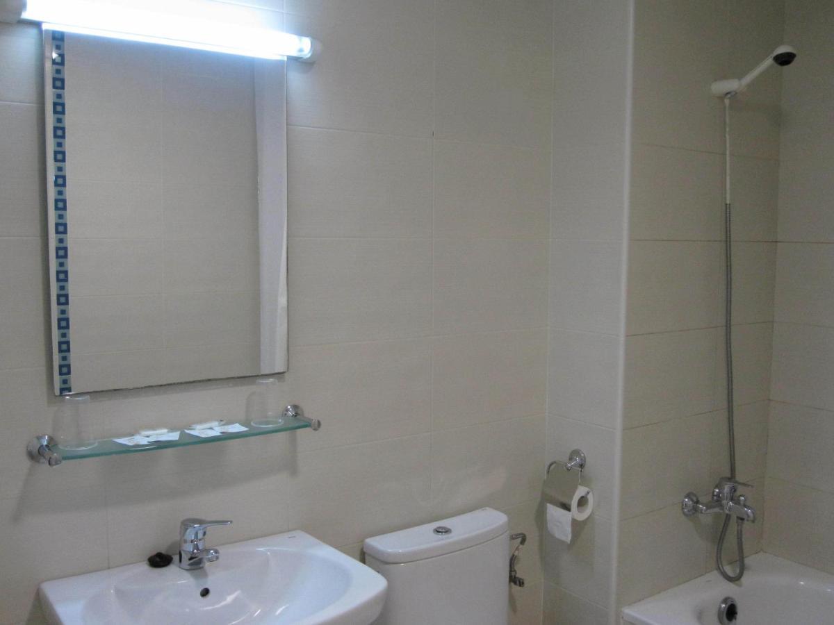 Hotel Blauet By Bossh Hotels El Prat de Llobregat Oda fotoğraf