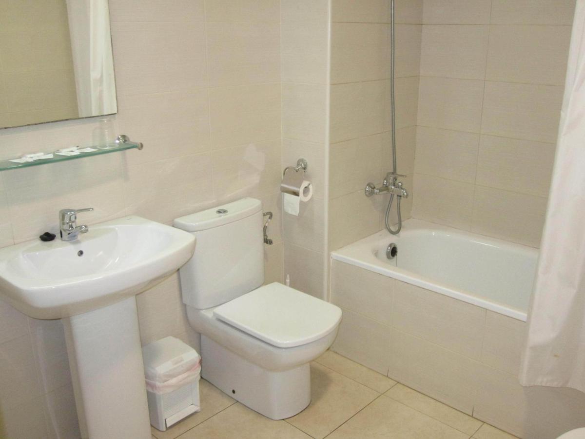 Hotel Blauet By Bossh Hotels El Prat de Llobregat Oda fotoğraf